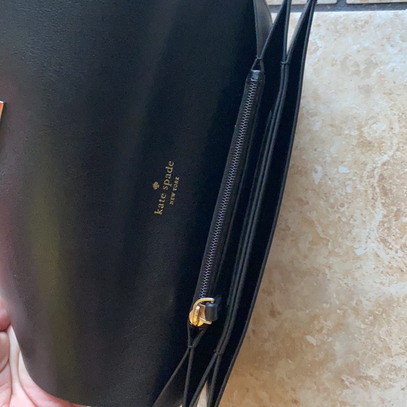 Wallet - Picture 2 of 5